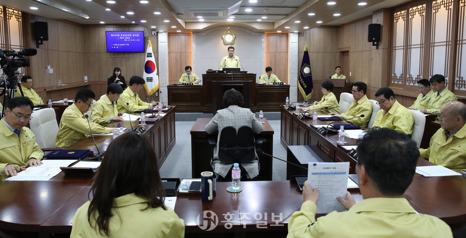 홍성군의회 회의장면