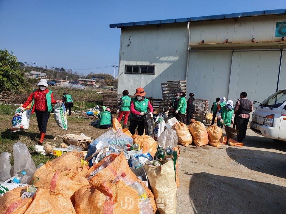 은하면 숨은 자원 모으기 활동 모습.