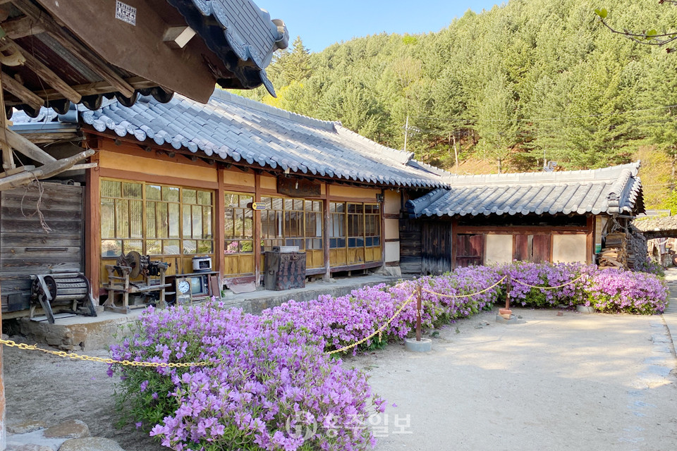 실제 가산 이효석 생가.