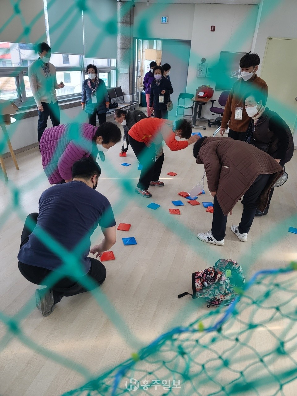 딱지치기 프로그램.