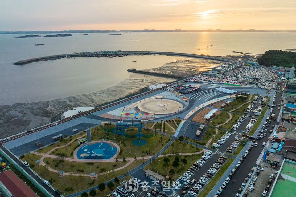 홍성 남당항 대하축제.