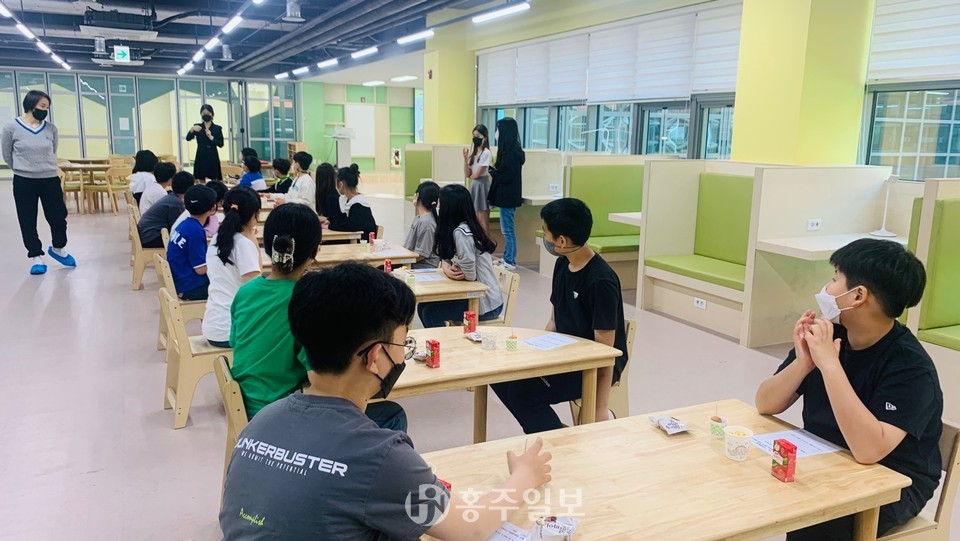 해밀초등학교에서 실시된 해밀학교사회적협동조합 학생회 연수