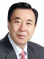 이규용 신암학원 이사장.<br>