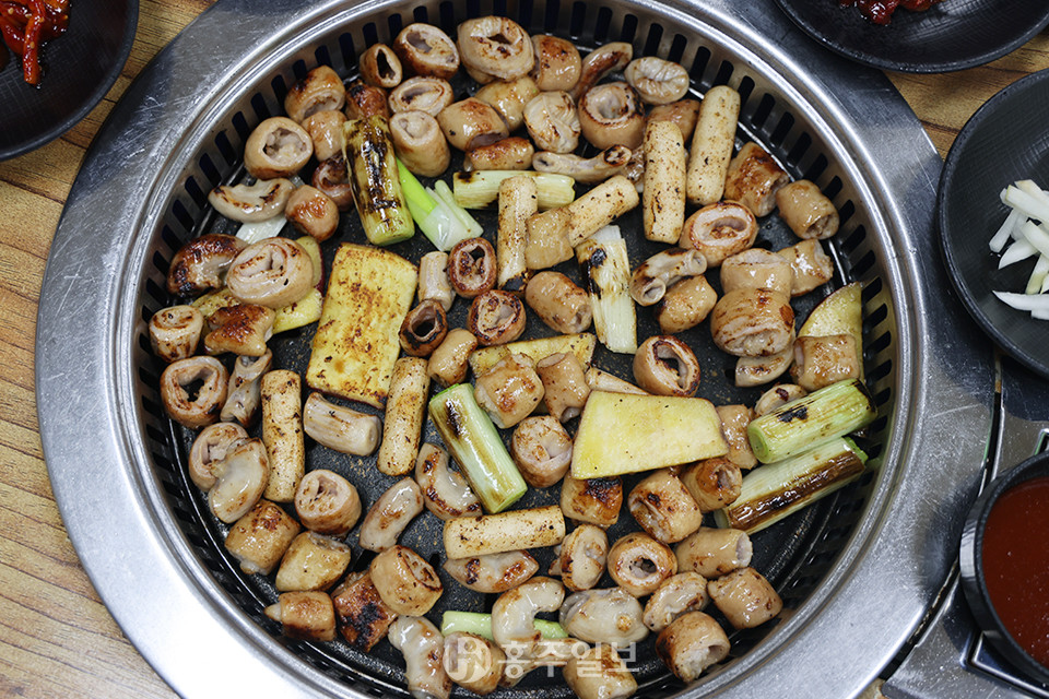 곱창구이.