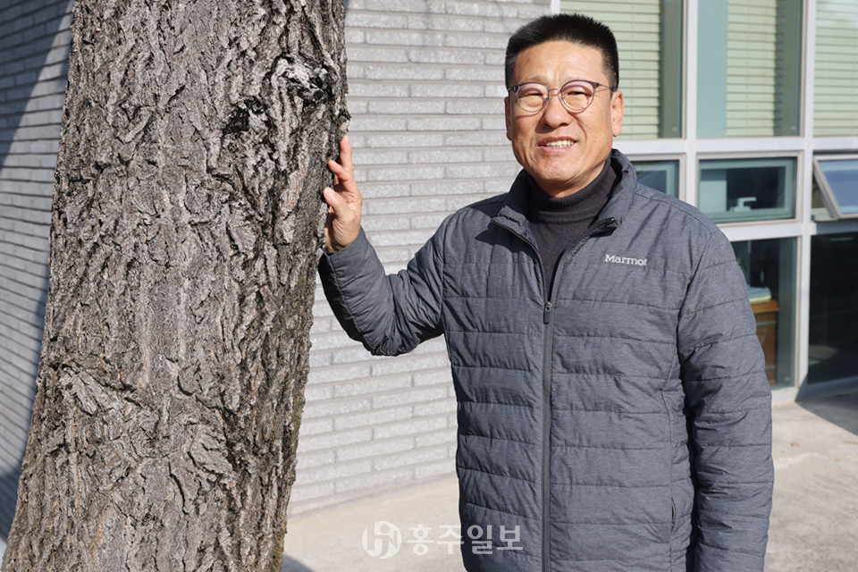 이영욱 청운사회적협동조합 초대이사장.