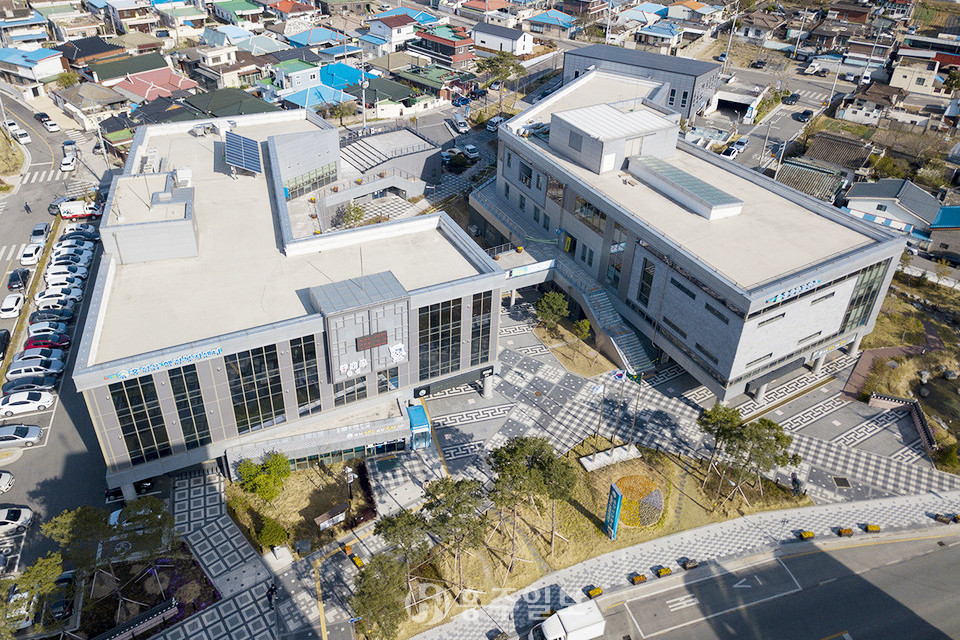 홍성읍행정복지센터 전경.