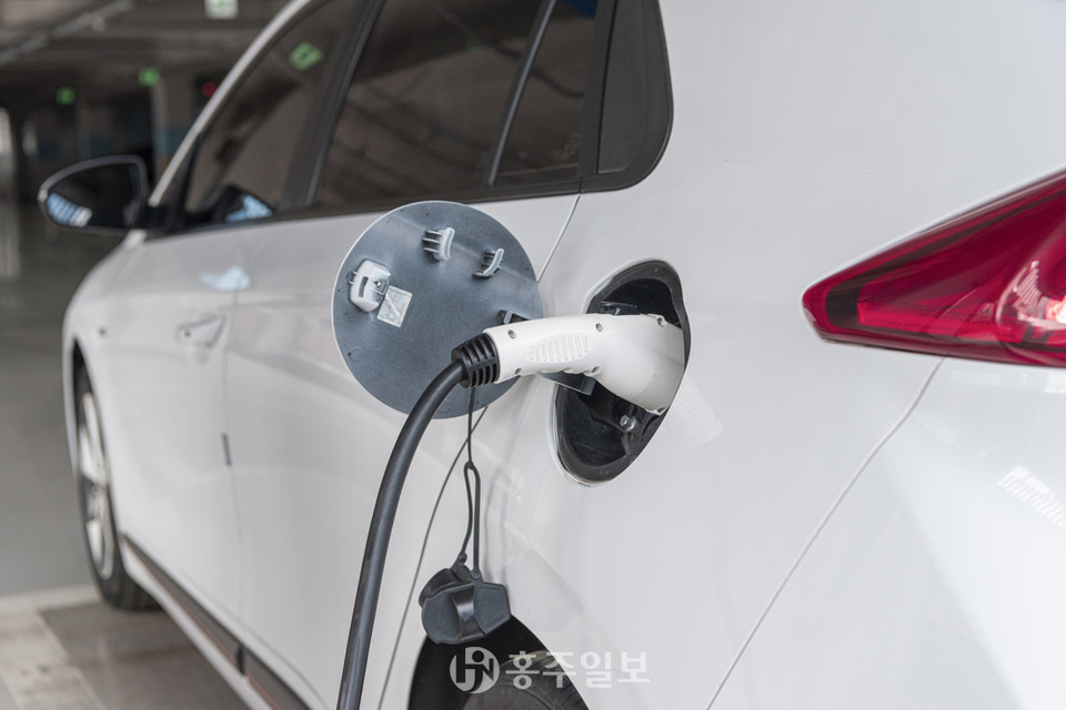 전기자동차.