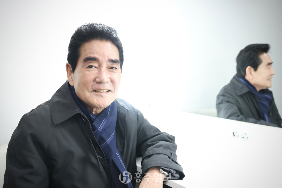 공연 전 대기실에서 만난 이광수 명인.<br>