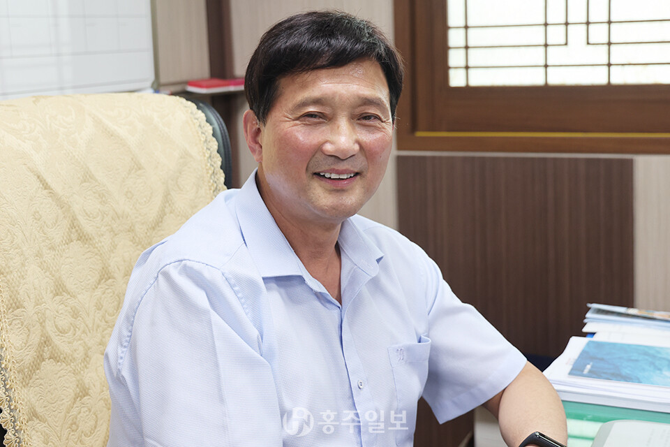 표경덕 홍성서부농협조합장.