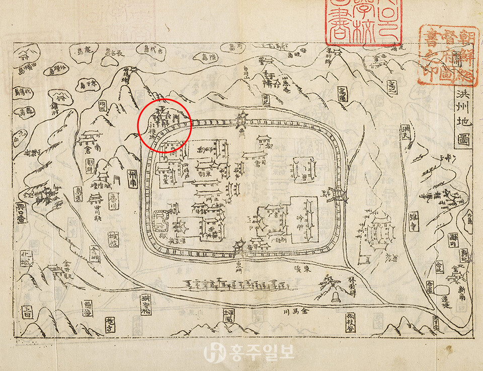 충청남도읍지 내 홍주지도에서 홍주사직단이 서문 인근에 위치해 있다는 사실을 확인할 수 있다. 서울대학교 규장각 한국학연구원 소장.