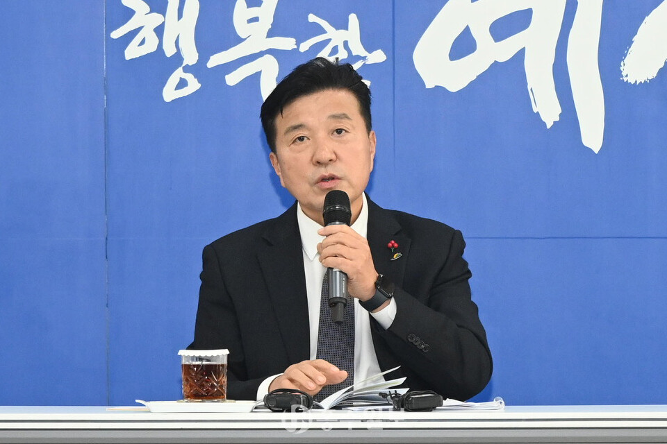 최재구 예산군수가 병오년 새해를 맞아 신년 언론인 간담회를 열고, 지난해 군정 성과와 올해 군정 운영 방향을 공유했다.