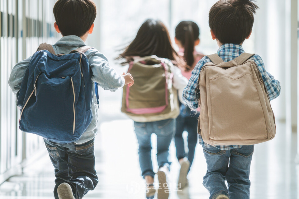 홍성지역 초등학교 입학을 앞둔 예비소집 응소자수가 하락세를 이어갔다.